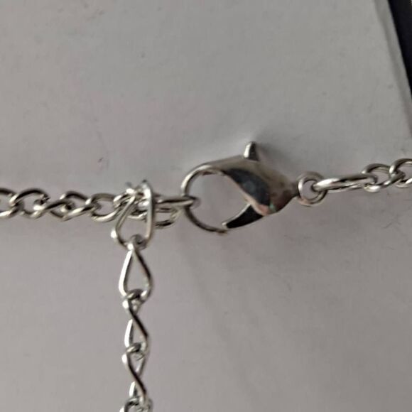 Cameo Necklace and Earring Set - Picture 8 of 8